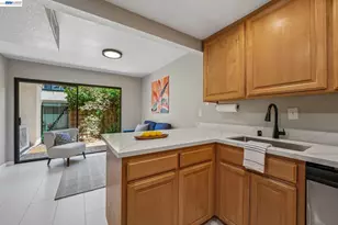 505 Lagunaria Ln, Alameda, CA 94502 - Photo 19