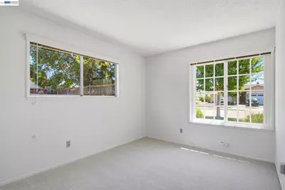470 Yosemite Dr, Livermore, CA 94551 - Photo 23