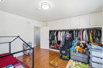 2546 Truman Ave, Oakland, CA 94605 - Photo 11