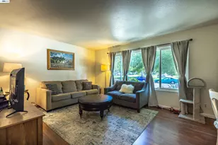 5252 & 5250 Norma Way, Livermore, CA 94550 - Photo 3
