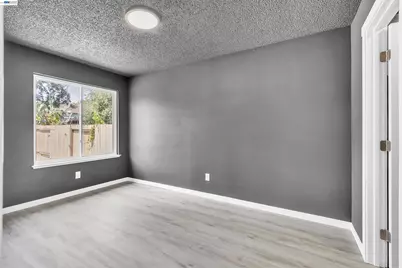 883 Inverness Ct, Fairfield, CA 94533 - Photo 17