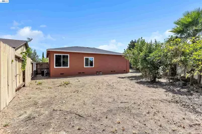 883 Inverness Ct, Fairfield, CA 94533 - Photo 23