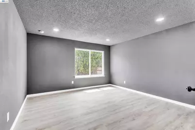 883 Inverness Ct, Fairfield, CA 94533 - Photo 15