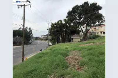 26660 Hayward Blvd, Hayward, CA 94542 - Photo 13