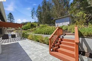11133 Golf Links Rd, Oakland, CA 94605 - Photo 47