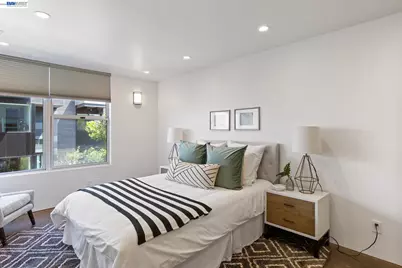 755 Folger Ave, Berkeley, CA 94710 - Photo 23