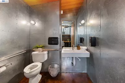 755 Folger Ave, Berkeley, CA 94710 - Photo 9