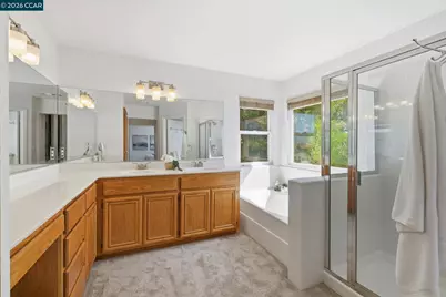 104 Sunpeak Dr, Pittsburg, CA 94565 - Photo 25