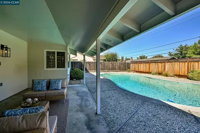 1707 Pepperwood Ct, Concord, CA 94521 - Photo 35