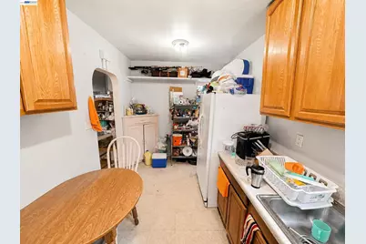 2051 23rd Ave, Oakland, CA 94606 - Photo 7