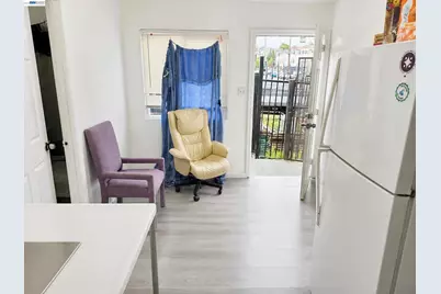 2051 23rd Ave, Oakland, CA 94606 - Photo 23