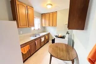 2051 23rd Ave, Oakland, CA 94606 - Photo 9
