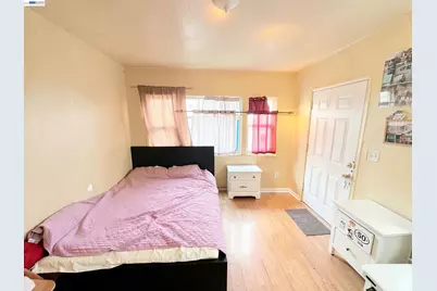 2051 23rd Ave, Oakland, CA 94606 - Photo 11