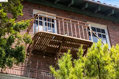 2510 Le Conte Ave, Berkeley, CA 94709 - Photo 31