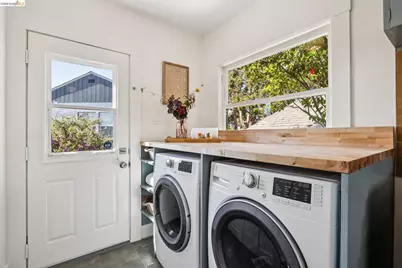 5439 Barrett Ave, El Cerrito, CA 94530 - Photo 25