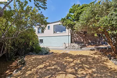 5439 Barrett Ave, El Cerrito, CA 94530 - Photo 55