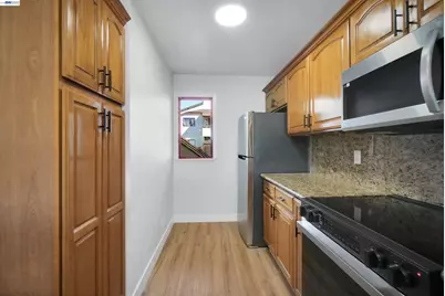 27949 Thornton Ct #1B, Hayward, CA 94544 - Photo 11