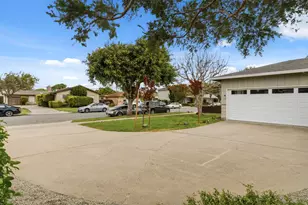 739 Bellarmine Dr, Salinas, CA 93901 - Photo 63