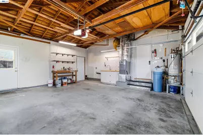 739 Bellarmine Dr, Salinas, CA 93901 - Photo 59