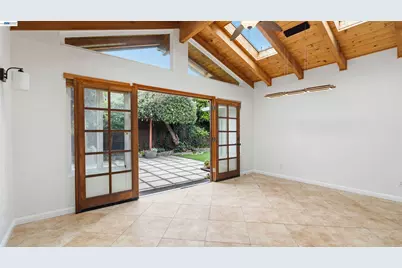 739 Bellarmine Dr, Salinas, CA 93901 - Photo 25