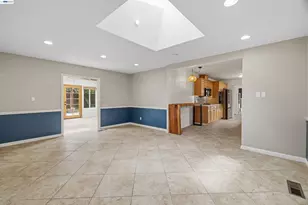 739 Bellarmine Dr, Salinas, CA 93901 - Photo 19