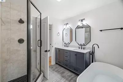 739 Bellarmine Dr, Salinas, CA 93901 - Photo 45