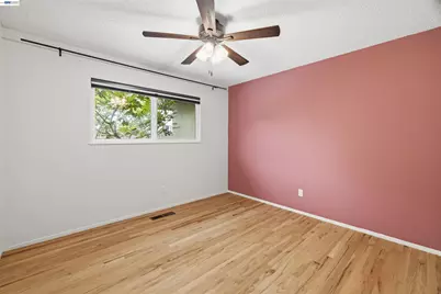 739 Bellarmine Dr, Salinas, CA 93901 - Photo 55