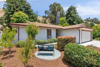 650 Marlesta Rd, Pinole, CA 94564 - Photo 5