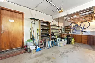 2915 Benvenue Ave, Berkeley, CA 94705 - Photo 17