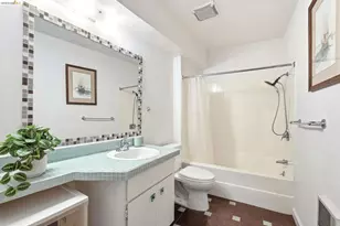 2915 Benvenue Ave, Berkeley, CA 94705 - Photo 15