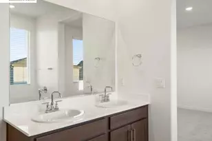 323 Viceroy Wy, Brentwood, CA 94513 - Photo 13