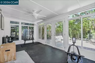 915 Brown St, Martinez, CA 94595 - Photo 35