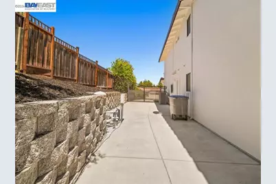 7966 Iglesia Dr, Dublin, CA 94568 - Photo 51