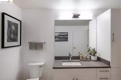 260 Brooklyn Basin Way #556, Oakland, CA 94606 - Photo 19