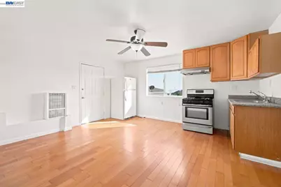 17005 Santa Fe St, Ashland, CA 94541 - Photo 27