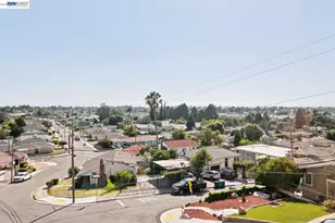 17005 Santa Fe St, Ashland, CA 94541 - Photo 17