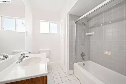 17005 Santa Fe St, Ashland, CA 94541 - Photo 23