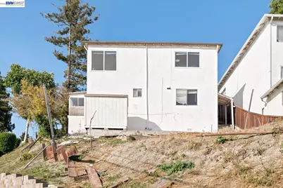 17005 Santa Fe St, Ashland, CA 94541 - Photo 39