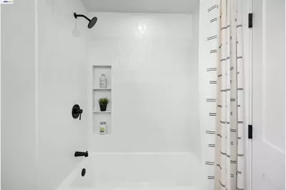5020 Proctor Rd, Castro Valley, CA 94546 - Photo 27