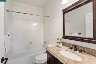 1641 Regent Dr, Brentwood, CA 94513 - Photo 17