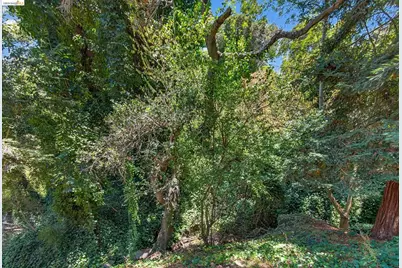 6138 Oakdale Ave, Oakland, CA 94605 - Photo 35