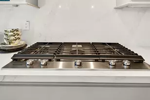 2201 Vandeleur Dr, Napa, CA 94558 - Photo 9