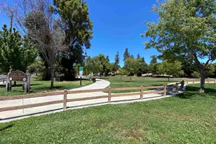 209 Hidden Creek Ct, Martinez, CA 94553 - Photo 17