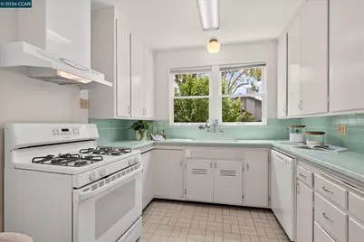 140 Highland Ave, Piedmont, CA 94611 - Photo 13