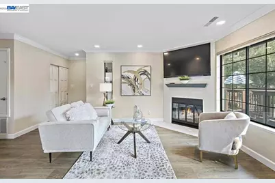 694 Peters Ave, Pleasanton, CA 94566 - Photo 3