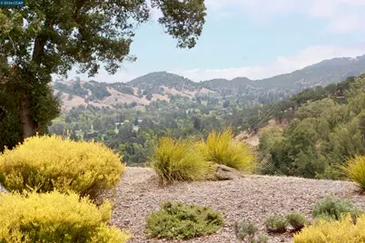 2100 Skycrest Drive #10, Walnut Creek, CA 94595 - Photo 1
