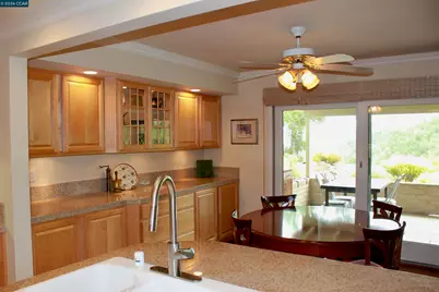 2100 Skycrest Drive #10, Walnut Creek, CA 94595 - Photo 15