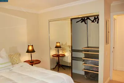 2100 Skycrest Drive #10, Walnut Creek, CA 94595 - Photo 27