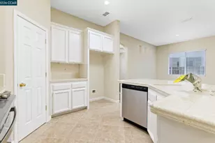 1689 Soledad Dr, Roseville, CA 95747 - Photo 5
