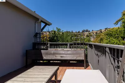 16004 Wellington Way, Castro Valley, CA 94578 - Photo 37